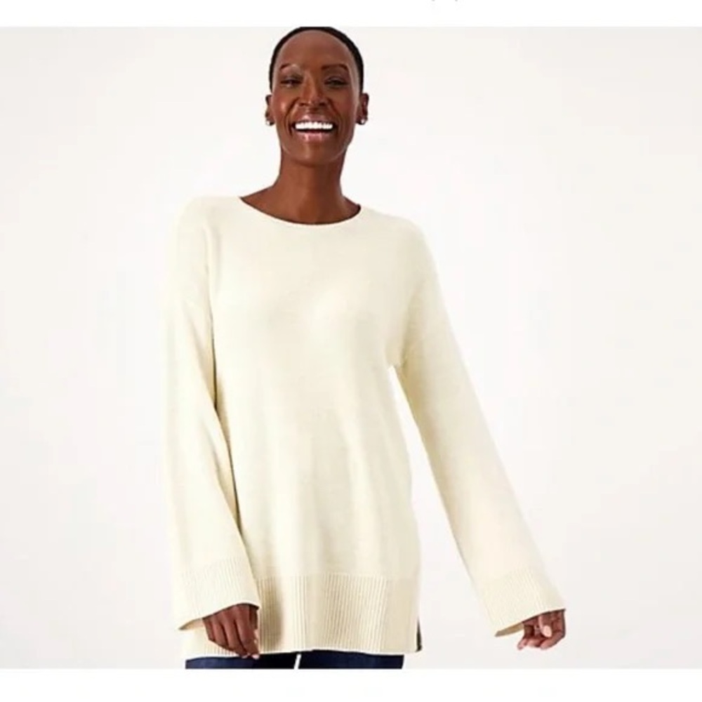 GIRL WITH CURVES Regular Sweater Tunic